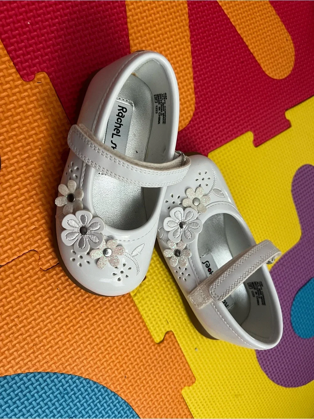 Rachel-Jane Girls' White Floral Mary Jane Shoes